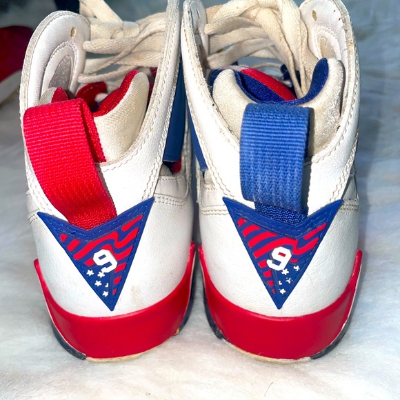 Air Jordan 7 Retro Olympics 16 SIZE 5 Y - Picture 3 of 3